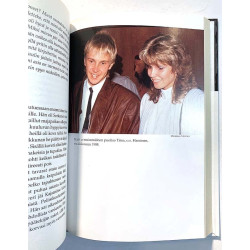 Matti Nykänen huipulla ja montussa 2004 ISBN 951-1-19573-5 Egon Theiner Käytetty kirja