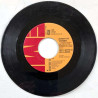 Luoto Leo & Lea Laven 1977 9C 006-38238 Hynttyyt yhteen / Pikku Saara second hand single