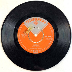 Hootenanny Singers: La Mamma / Gabrielle  kansi Ei kuvakantta levy VG+ käytetty vinyylisingle