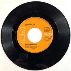 Vetonaula 1974 YFPB 0-617 Ystävyys / Locomotion second hand single