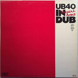 UB 40: Present Arms in Dub  kansi EX levy EX Käytetty LP