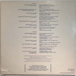 Elvis LP A legendary performer volume 3  kansi VG levy EX Käytetty LP
