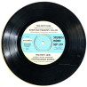 Hazamir / Carola / 2 x Vesa-Matti Loiri vinyylisingle 4 Iskelmää 1969  kansi Ei kuvakantta levy VG- käytetty vinyylisingle PS
