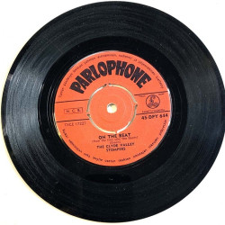 Clyde Valley Stompers vinyylisingle On the beat / Marching Dixielanders  kansi Ei kuvakantta levy EX- käytetty vinyylisingle PS