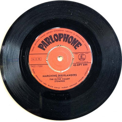 Clyde Valley Stompers vinyylisingle On the beat / Marching Dixielanders  kansi Ei kuvakantta levy EX- käytetty vinyylisingle PS