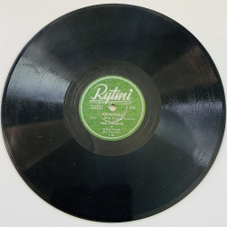 Junkkarinen Erkki Gramofonilevy Pohjolan tyttö / Kotimatkalla  kansi paperikansi/muovitasku levy VG savikiekko gramofonilevy