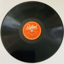 Theel Henry / Matti Jurva Gramofonilevy Tähti syysyössä / Kaunis Veera  kansi paperikansi/muovitasku levy VG savikiekko gramofon