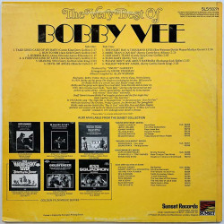 Vee Bobby LP The very best of  kansi VG+ levy VG Käytetty LP