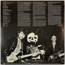 Pirates LP Out of their skulls  kansi VG levy EX Käytetty LP