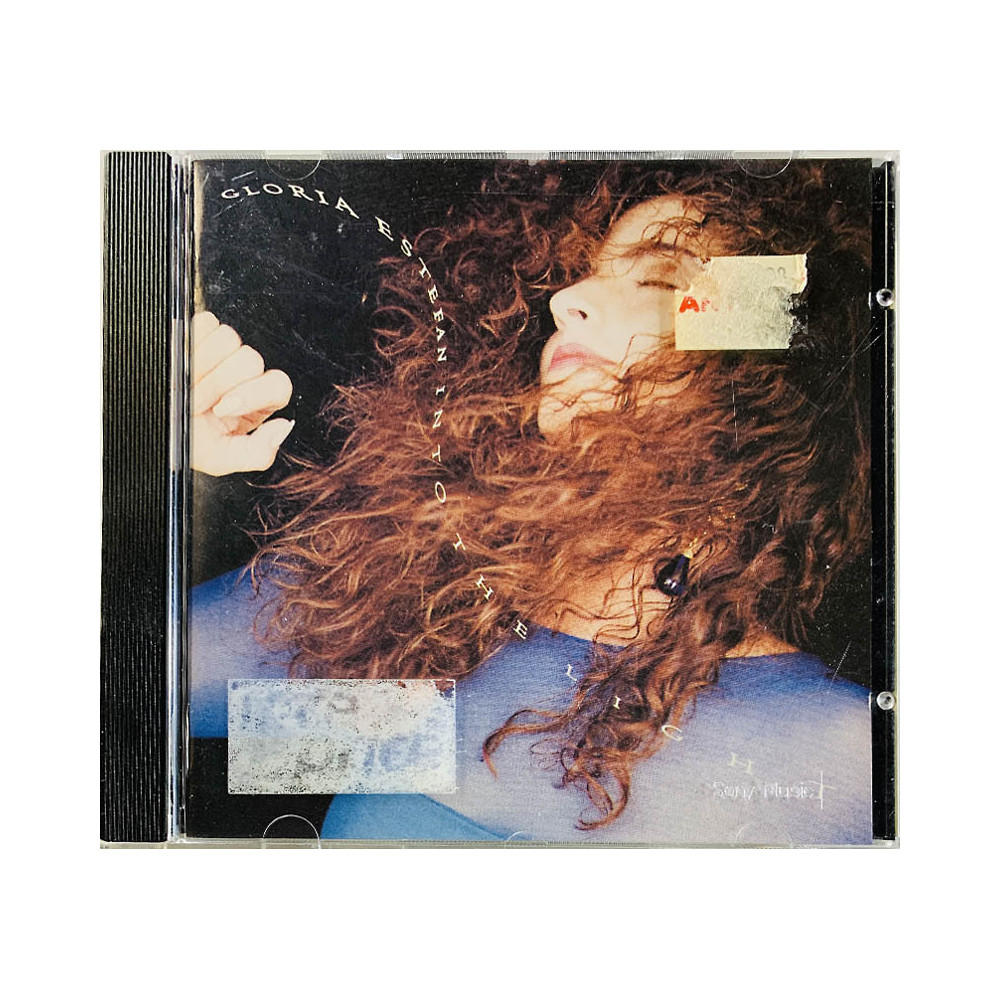 Estefan Gloria Käytetty CD Into The Light  kansi EX levy EX Käytetty CD