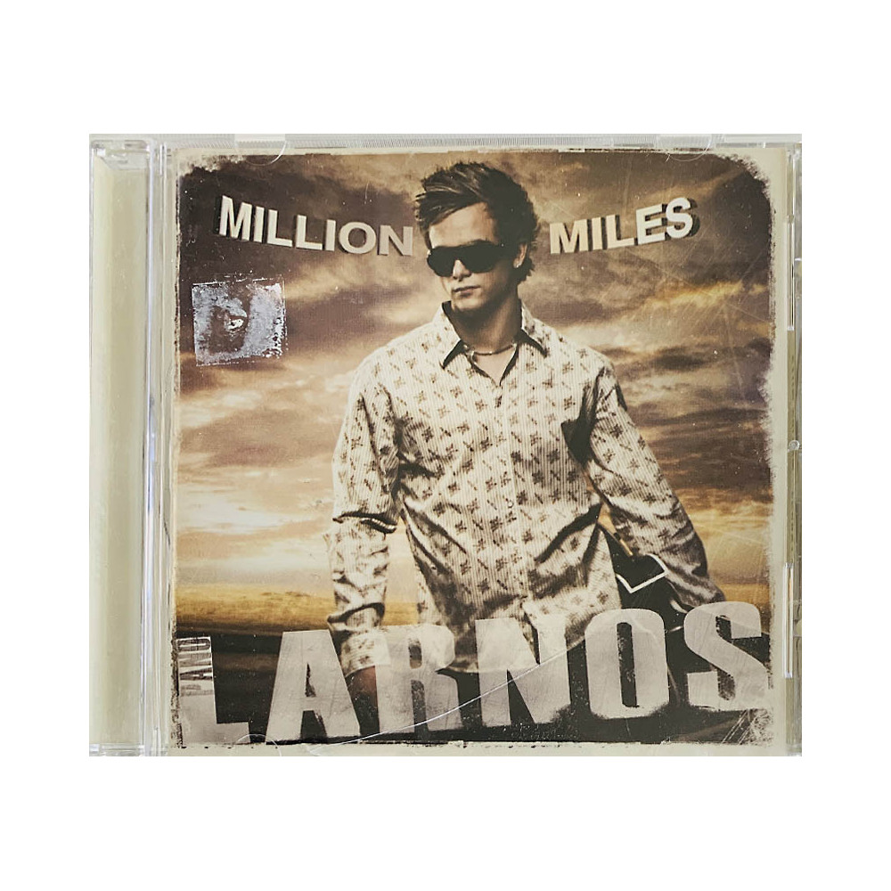 Larnos Panu Käytetty CD Million miles  kansi EX levy EX Käytetty CD