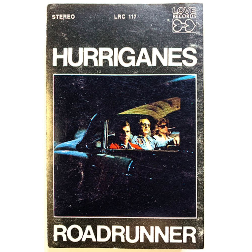 Hurriganes: Roadrunner kansipaperi VG , musiikkikasetin kunto VG+ kasetti