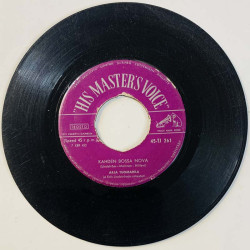 Tuomarila Arja vinyl single Eso Beso / Kahden Bossa Nova  kansi Ei kuvakantta levy G+ käytetty vinyylisingle