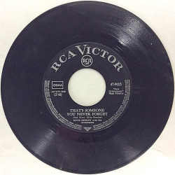 Elvis: Long Legged Girl / That’s Someone You Never - begagnad singelskiva