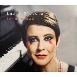 Sippola Laura CD Intermezzo  kansi EX levy EX Käytetty CD