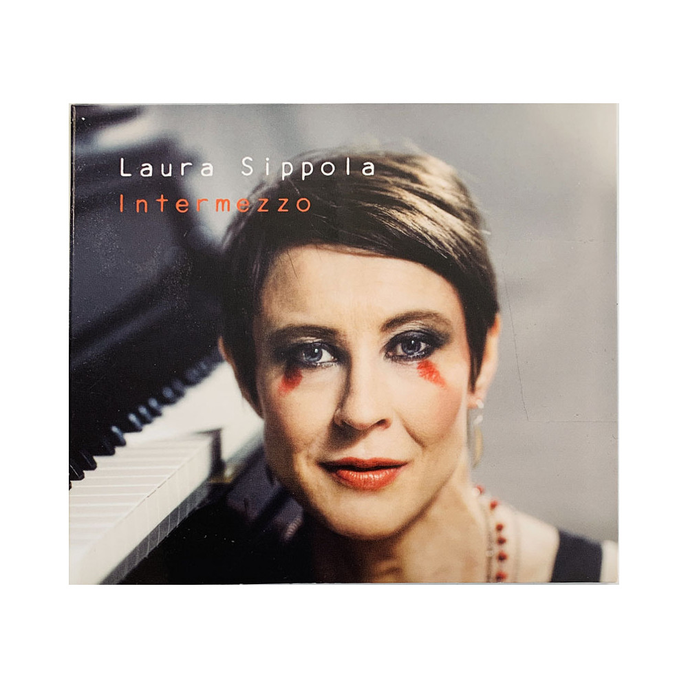 Sippola Laura CD Intermezzo  kansi EX levy EX Käytetty CD