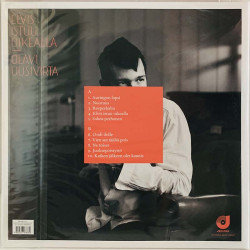 Uusivirta Olavi LP Elvis istuu oikealla  LP