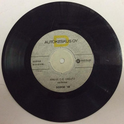 Kreivi C-E Creutz esittelee: Dodge ‘66 automallistoa - käytetty vinyylisingle VG