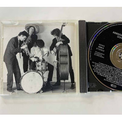 Association Urbanetique Käytetty CD Don't Look Back kansivihko EX- CD:n kunto EX Käytetty CD