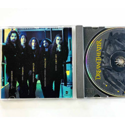 Dream Theater CD Awake  kansi EX- levy EX- Käytetty CD