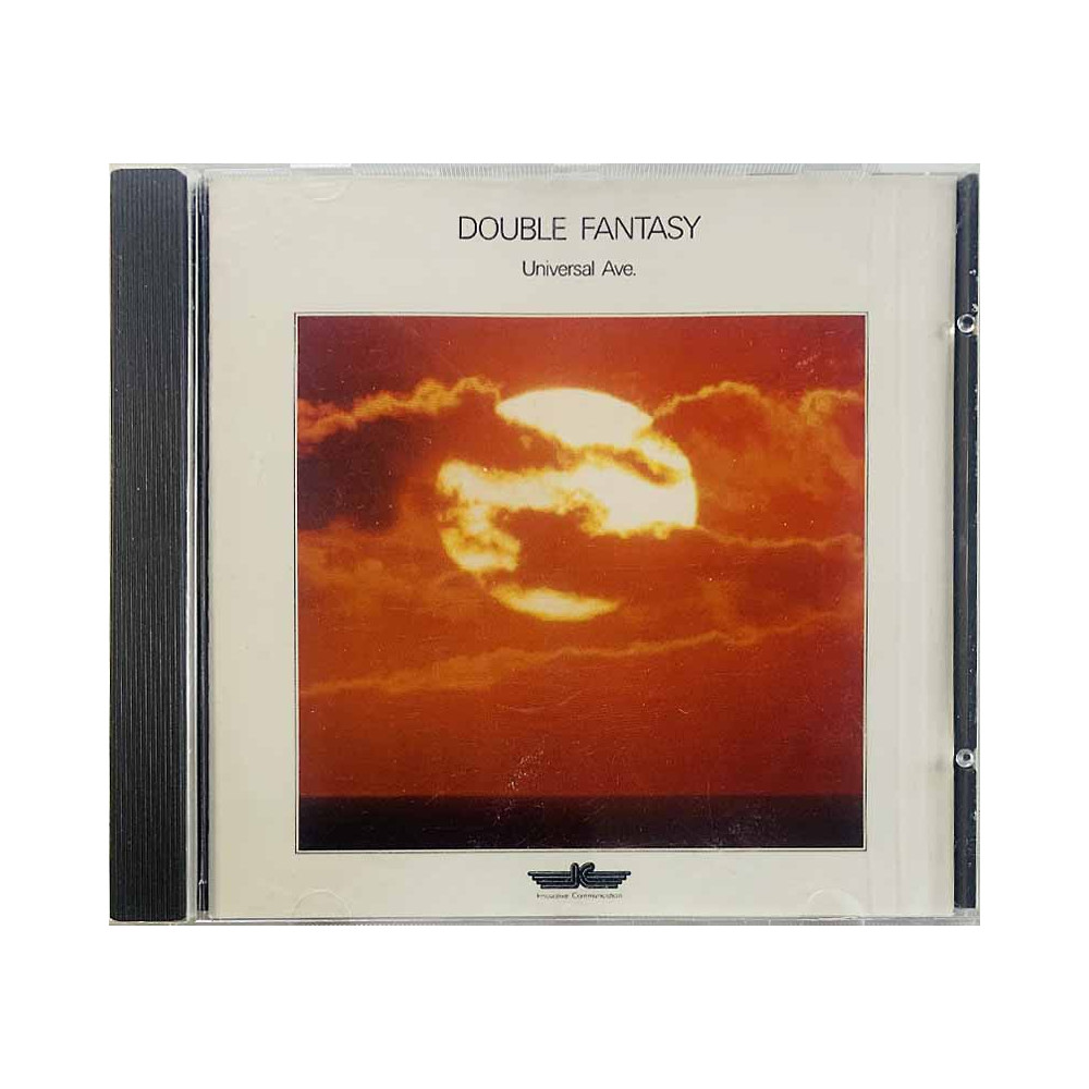 Double Fantasy CD Universal Ave.  kansi EX- levy VG+ Käytetty CD