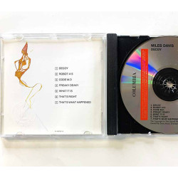 Davis Miles CD Decoy  kansi VG+ levy EX- Käytetty CD