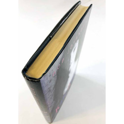 Kate Bush -elämäkerta 2006 ISBN 952-471-829-4 Rob Jovanovic suomentanut Anni Sumari Käytetty kirja