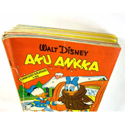 Aku Ankka 1978 2,5-7,9-13,15,17-18,21-25,29,33,37,44,46,51-52 vajaa vuosikerta 1978 23 numeroa aikakauslehti