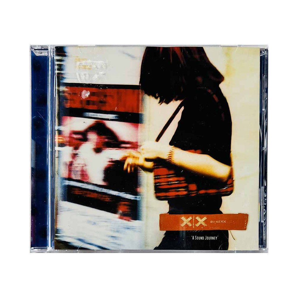 Alfa Dram, Traffic Lights, Cria Cuervos ym. Käytetty CD-levy European Girls Mix & Match III  kansi EX levy EX Käytetty CD