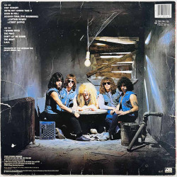 Twisted Sister Käytetty LP Stay Hungry  kansi G+ levy G- Käytetty LP