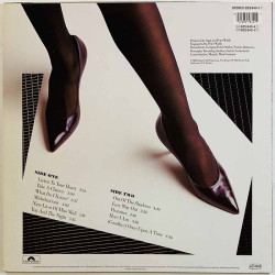 Saga LP Behaviour  kansi EX- levy EX Käytetty LP