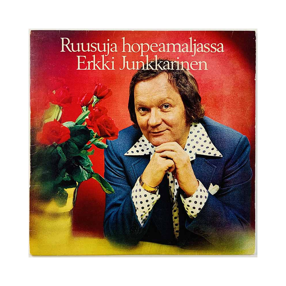 Junkkarinen Erkki LP Ruusuja Hopeamaljassa  kansi VG+ levy EX- Käytetty LP