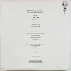 Young Paul LP kansi Between two fires  kansi G kansi ilman levyä