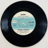 Johnny Käytetty 7” ei kuvakantta Takaisin luontoon / Kahden sateessa  kansi Ei kuvakantta levy VG käytetty vinyylisingle