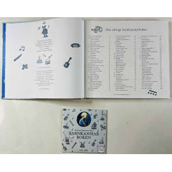 Den silvriga barnkammarboken 2014/2016 ISBN 978-91-638-4144-6 kirja + CD med 34 sånger ingår Käytetty kirja