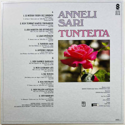 Sari Anneli LP Tunteita  kansi EX levy EX Käytetty LP