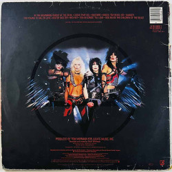 Mötley Crüe LP Shout At The Devil  kansi G- levy G+ Käytetty LP