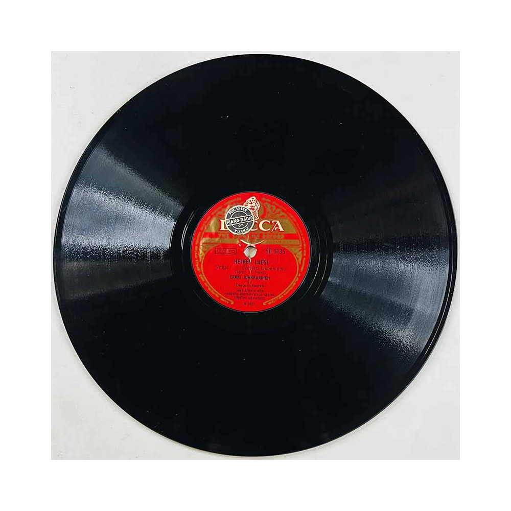 Junkkarinen Erkki Gramofonilevy Etsin ystävää joka ymmärtää / Hetken lapsi  kansi paperikansi/muovitasku levy VG savikiekko