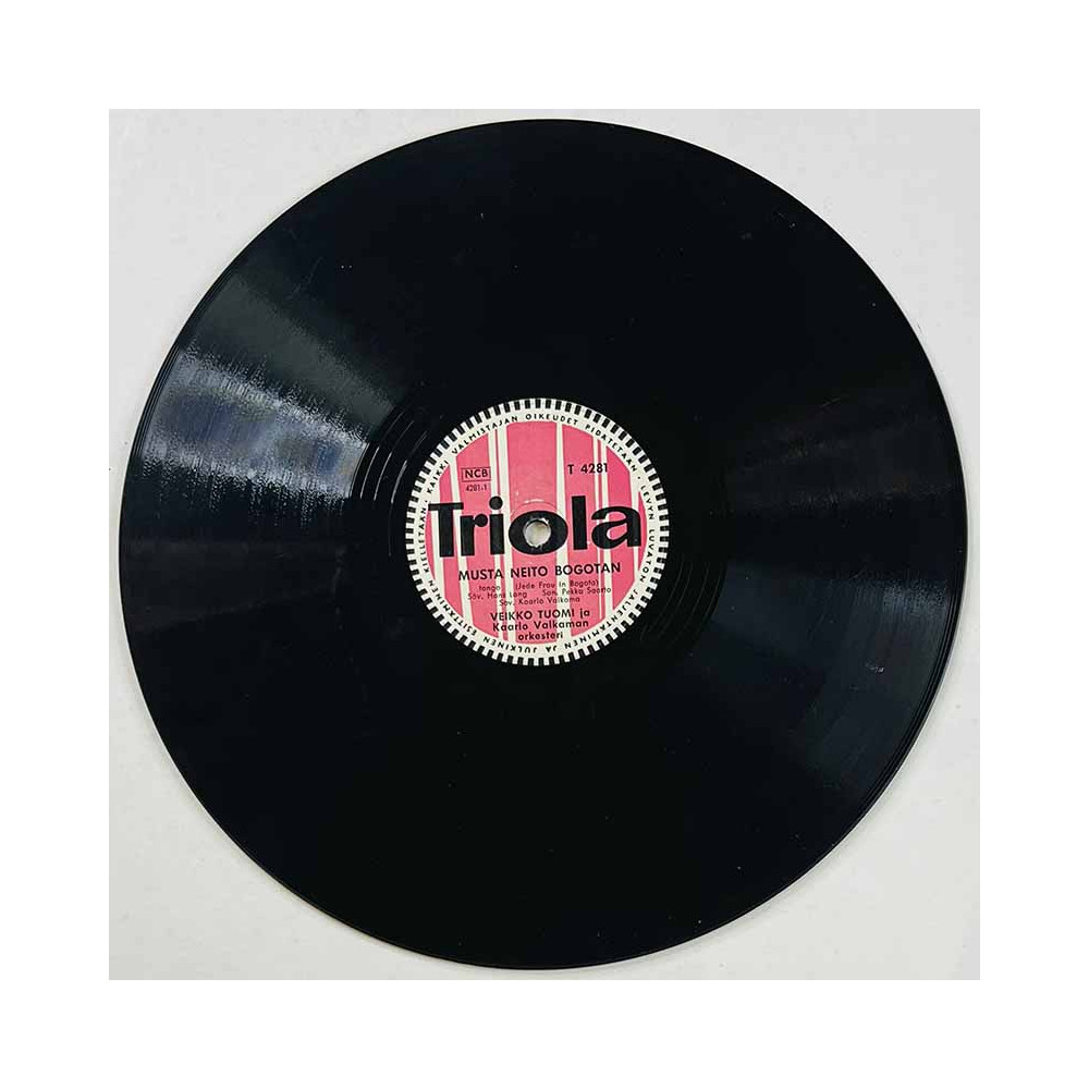 Tuomi Veikko Gramofonilevy Musta neito Bogotan / Ensisuudelmasi  kansi paperikansi/muovitasku levy VG savikiekko