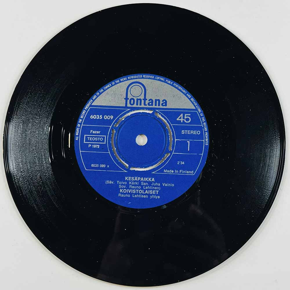 Koivistolaiset Käytetty 7” ei kuvakantta Kesäpaikka / “0” nolla  kansi Ei kuvakantta levy EX- käytetty vinyylisingle