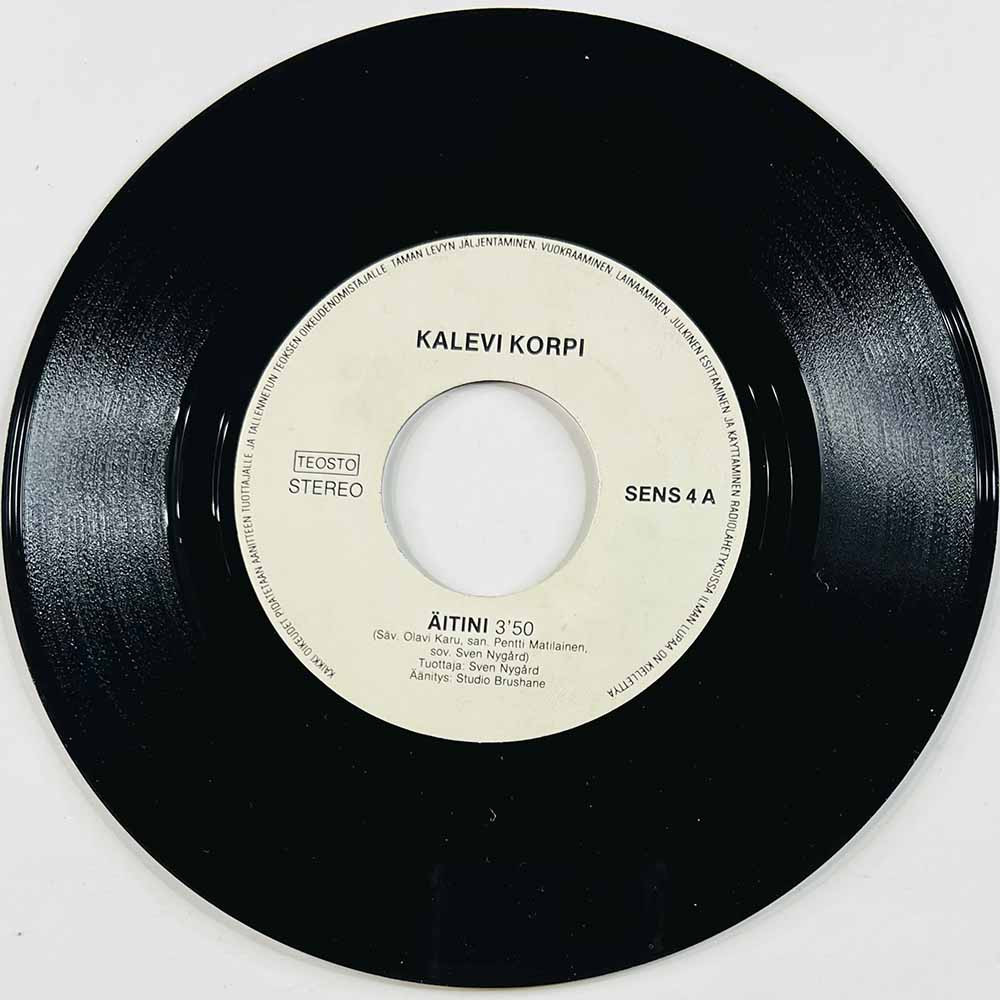 Korpi Kalevi Käytetty 7” ei kuvakantta Äitini / Laulu Suomen naiselle  kansi Ei kuvakantta levy EX käytetty vinyylisingle