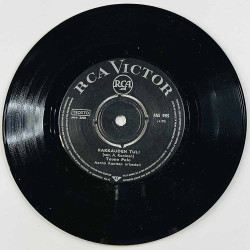 Palo Tauno Käytetty 7” ei kuvakantta Ruusu on punainen / Rakkauden tuli  kansi Ei kuvakantta levy EX- käytetty vinyylisingle