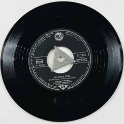 Ames Brothers Käytetty 7” ei kuvakantta Melodie D'Amour / So little time  kansi Ei kuvakantta levy VG+ käytetty vinyylisingle