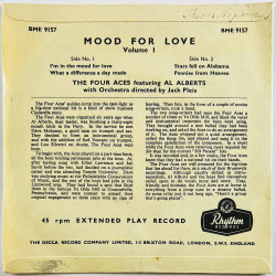 Four Aces käytetty 7” kuvakannella Moos for love volume 1 EP  kansi VG+ levy VG+ käytetty vinyylisingle PS