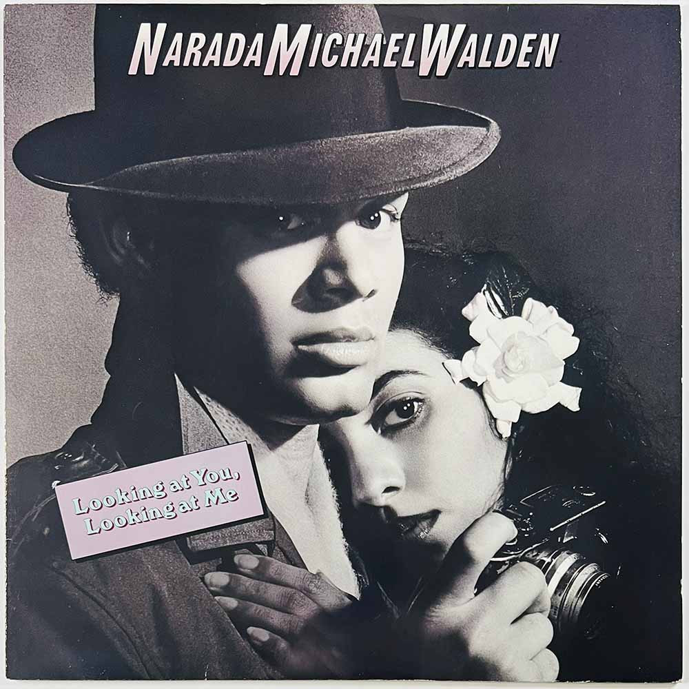 Narada Michael Walden Käytetty LP Looking at you, looking at me  kansi EX levy EX Käytetty LP