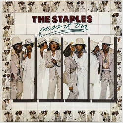 Staples LP Pass it on  kansi EX- levy EX Käytetty LP