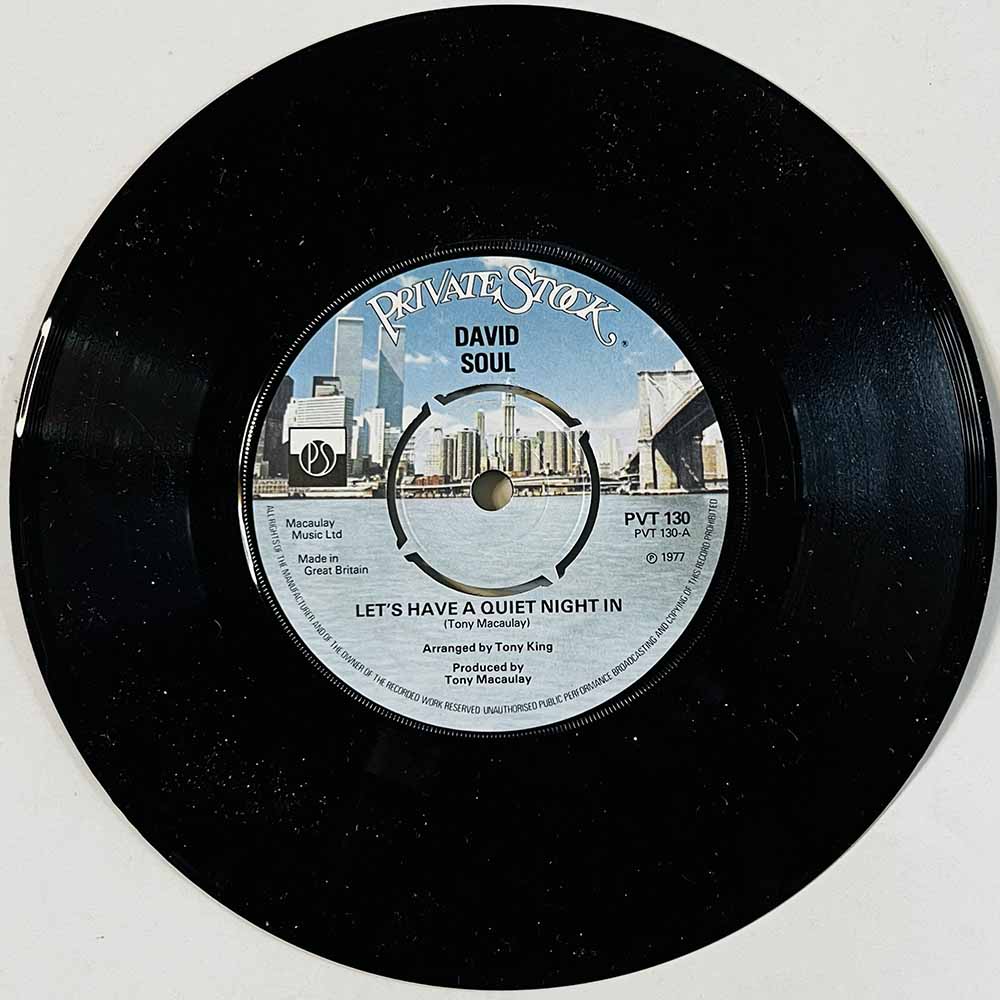 David Soul Käytetty 7” ei kuvakantta Let's Have A Quiet Night In  kansi Ei kuvakantta levy EX- käytetty vinyylisingle
