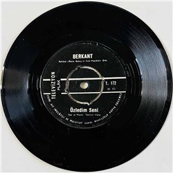 Berkant Käytetty 7” ei kuvakantta Samanyolu / Özledim Seni  kansi Ei kuvakantta levy VG käytetty vinyylisingle