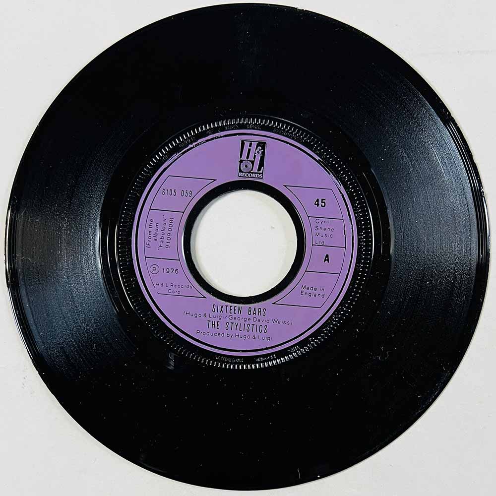 Stylistics Käytetty 7” ei kuvakantta Sixteen Bars  kansi Ei kuvakantta levy EX- käytetty vinyylisingle