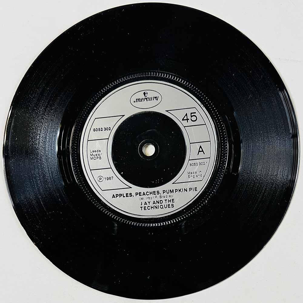 Jay & The Techniques Käytetty 7” ei kuvakantta Apples, Peaches, Pumpkin Pie / Contact  kansi Ei kuvakantta levy VG+ käytetty vin